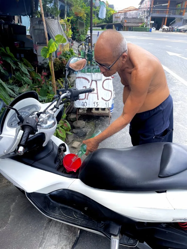 Čerpacia stanica, Phuket